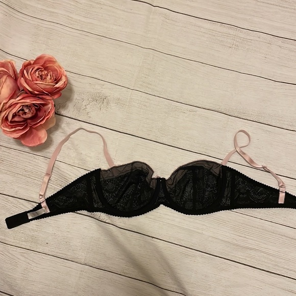 EUC Vintage Victoria’s Secret bra - size 38D​​ - Picture 4 of 7